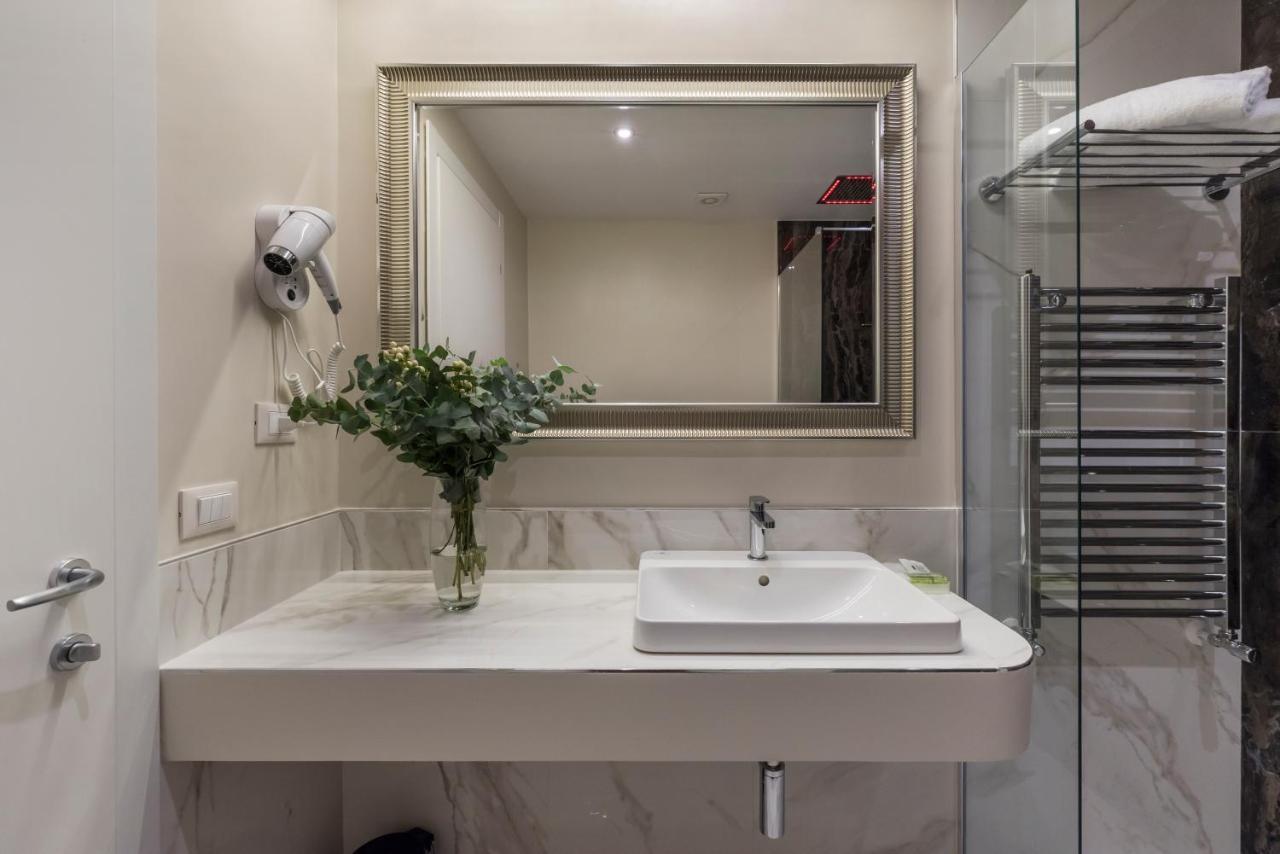 Cavour Suites Guest House Róma Kültér fotó